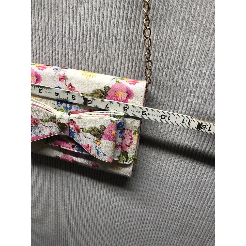 Betsy Johnson Crossbody Purse Floral Bow Inside Wallet Organization Pockets - Picture 9 of 15